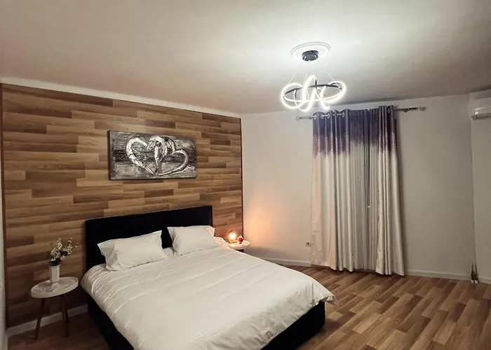Art's Apartament *