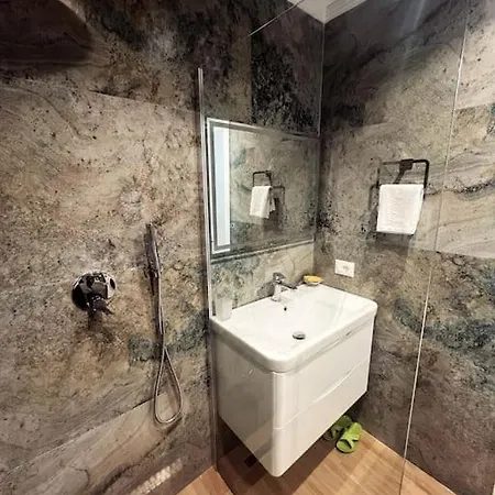 Apartamento Art's Tirana